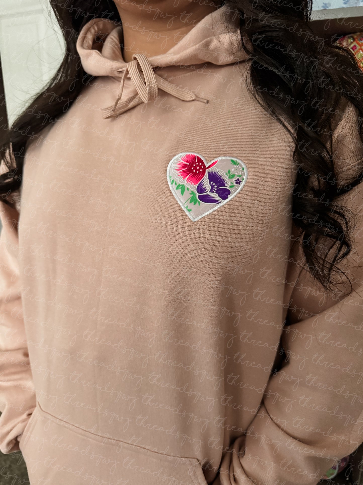 "Hlub Koj Tus Kheej" Retro Heart CUSTOMIZATION Hoodie (PRE-ORDER)