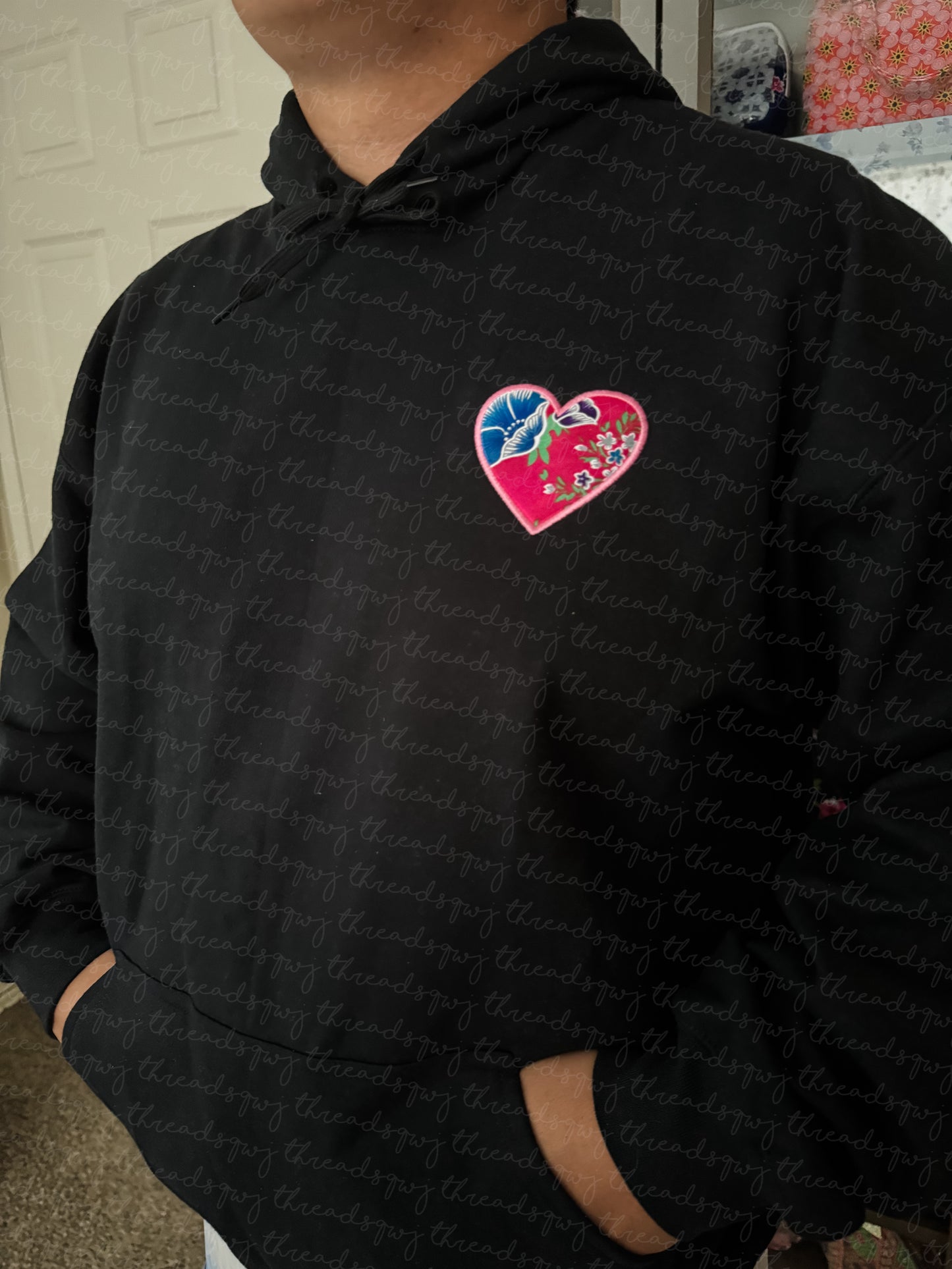 "Kuv Hlub Koj" Retro Heart CUSTOMIZATION Hoodie (PRE-ORDER)
