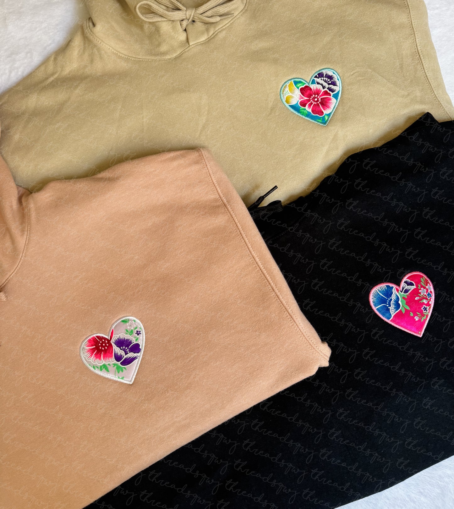 "Kuv Hlub Koj" Retro Heart CUSTOMIZATION Hoodie (PRE-ORDER)